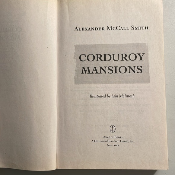 🌈2/$8  Corduroys Mansions #1 in Series - Picture 7 of 12